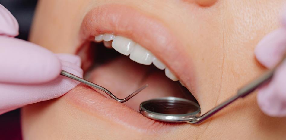 Garantía económica a hombre acusado de malas prácticas odontológicas que lesionaron a una mujer