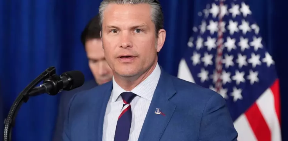 Secretario de Guerra afirma que Cuba representa amenaza a la seguridad nacional de EE.UU.