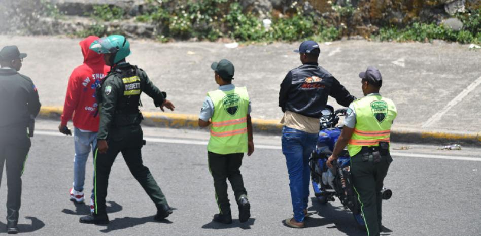 Agente de Digesett hiere de bala a motoconchista luego de que este le propinara una bofetada