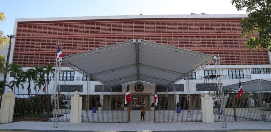 Gobierno enviará la próxima semana al Congreso Nacional propuestas de reforma fiscal