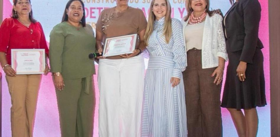 Impulsan el liderazgo femenino en Hato Mayor con el panel “Mujeres Imparables”