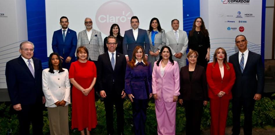 Concluir educación superior aumenta salarios hasta un 86 % en RD, según estudio de Copardom