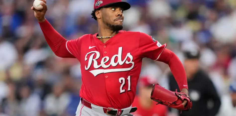 Hunter Greene podría perderse hasta 4 meses tras cirugía de codo derecho