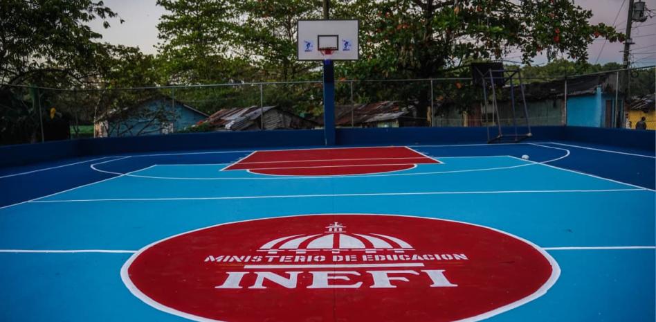 INEFI remoza canchas y entrega 48 instalaciones deportivas en dos meses