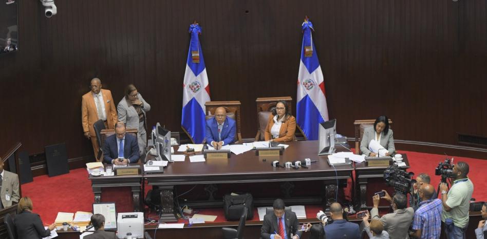 Comisión estudiará propuestas de modificación al Código Penal en menos de 24 horas