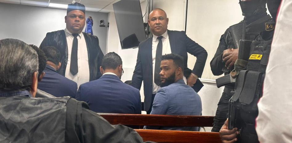 Fiscal acusado de soborno fracasa en intento de obtener su libertad