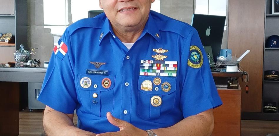 Refuerzan seguridad en aeropuertos con amplio despliegue de patrullas mixto por Semana Santa