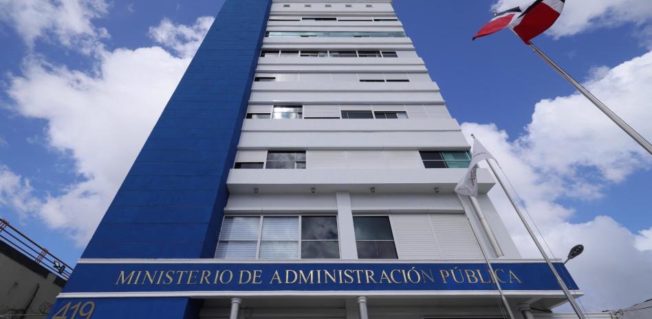 Empleados públicos del GSD trabajarán hasta la 1:00 p. m. este viernes por Juegos Centroamericanos