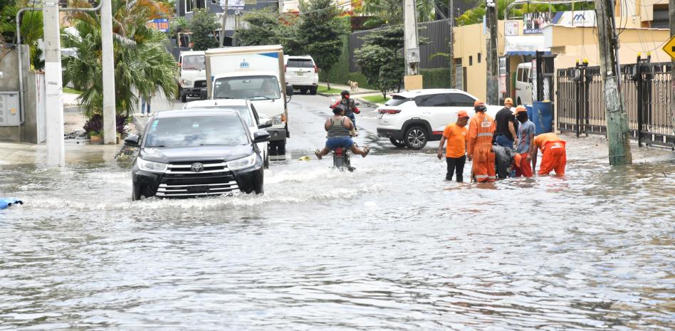 Vaguada sigue provocando lluvias este miércoles en República Dominicana