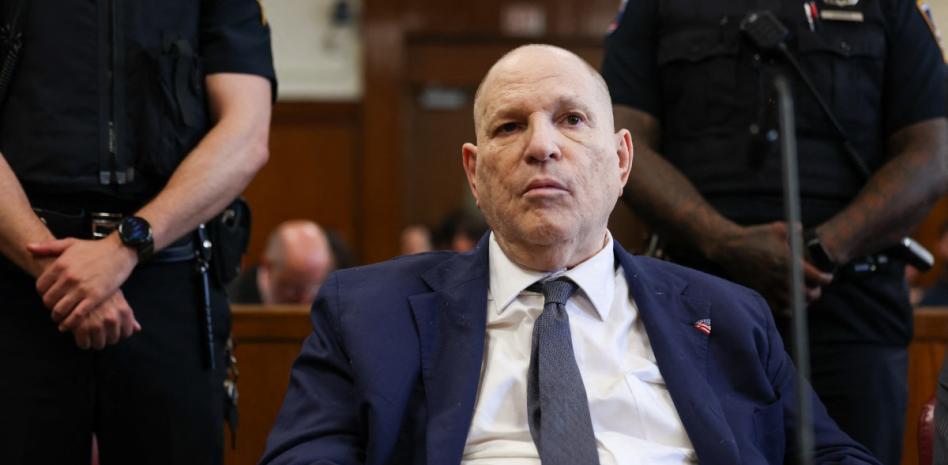 Retiran cargos de violación contra Harvey Weinstein en Nueva York tras decisión de la víctima