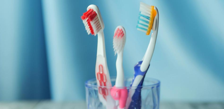 ¿Tenías gripe? Es hora de cambiar el cepillo dental