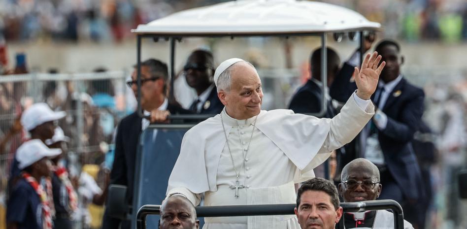 El Papa llama a la esperanza en Angola