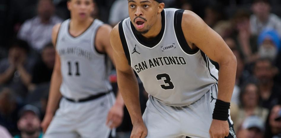 Keldon Johnson gana el premio Sexto Hombre del Año de la NBA, superando a Jaquez y Hardaway Jr.