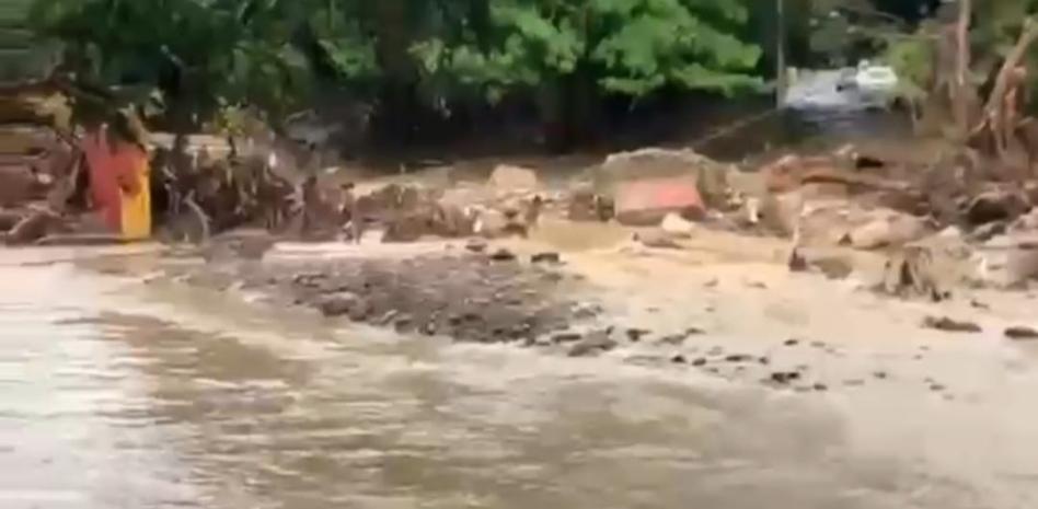 Puerto Plata: Residentes en comunidad de Los Hidalgos incomunicados por creciente del río