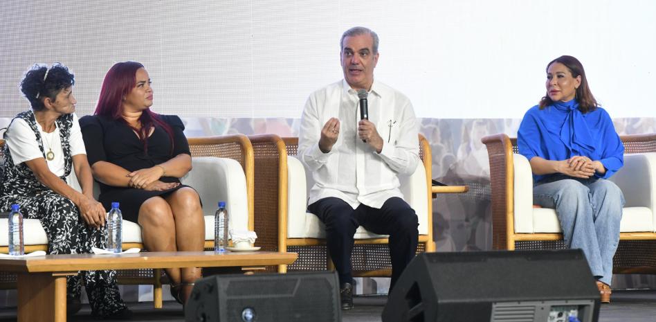 Abinader defiende subsidios sociales ante crisis internacional por guerra en Medio Oriente