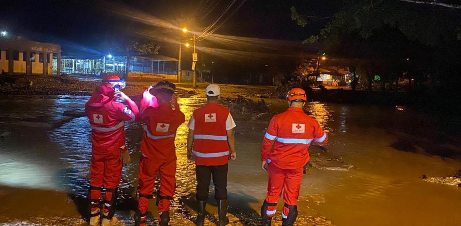 Cruz Roja continúa realizando operativos en provincias afectadas por inundaciones