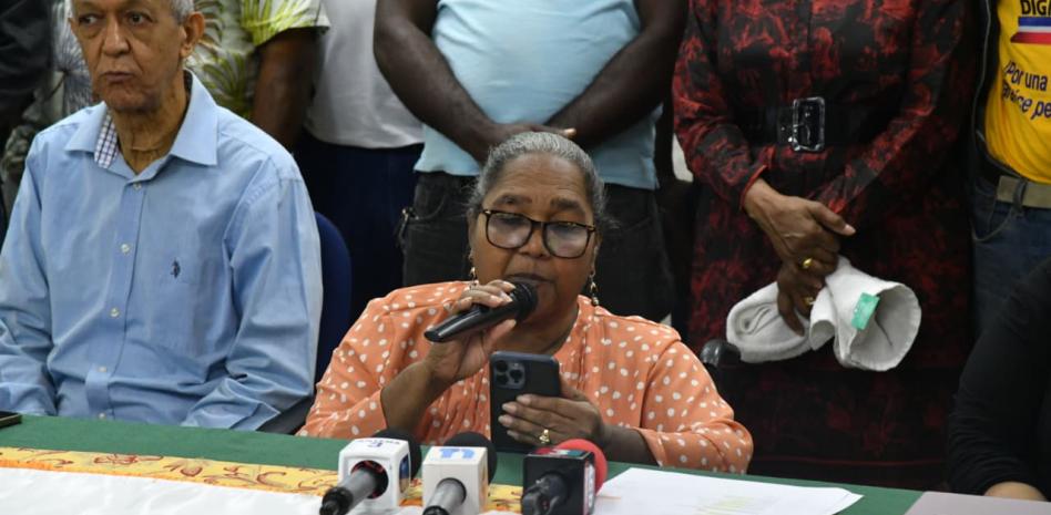 Comunitarios denuncian mercantilización de la salud y piden medidas justas en caso Senasa