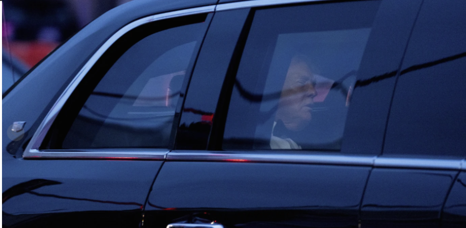 Evacuan a Trump por incidente de seguridad en cena de corresponsales en Casa Blanca