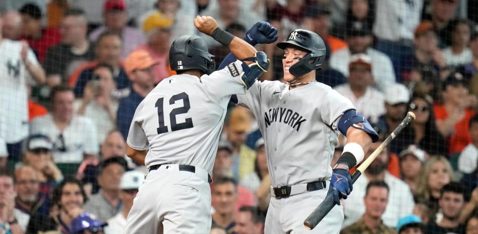 Wells pega jonrón y guía a los Yankees a octava victoria seguida