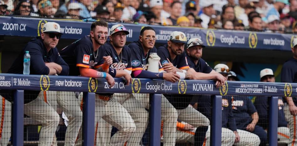 Machado dispara dos vuelacercas, pero no evita revés de San Diego ante Arizona