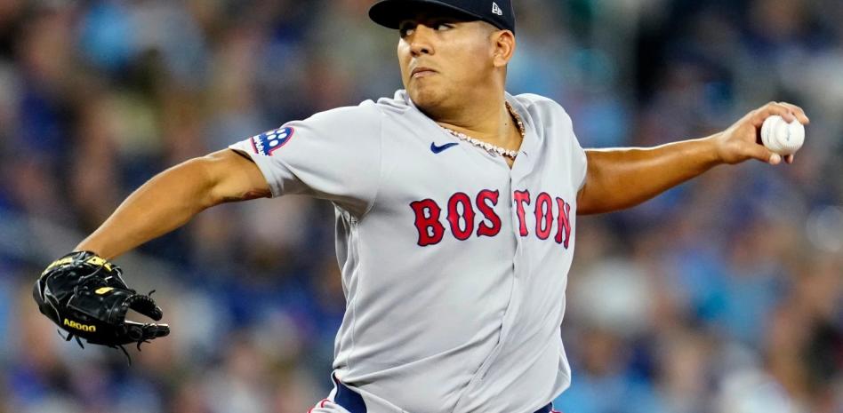 Suárez lanza en grande ante Toronto y Boston extiende racha de triunfos a tres