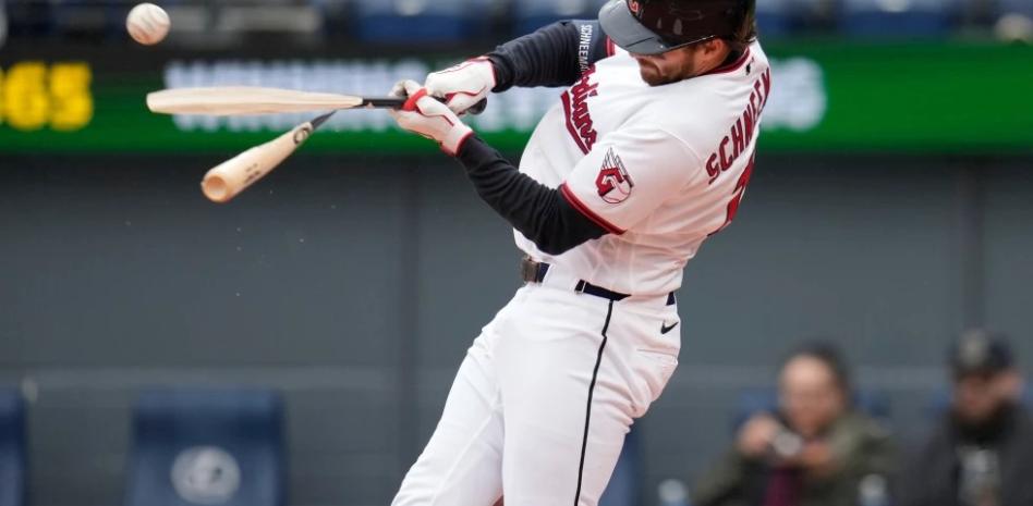 Sencillo de DeLauter y gran salida de Williams dan a Guardianes triunfo sobre Tampa