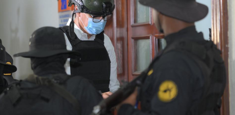 Juez revisará hoy medida de coerción a Santiago Hazim y demás vinculados al caso Senasa