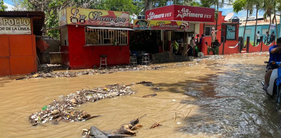 Desbordamiento del Yaque del Norte pone en alerta roja a Castañuelas
