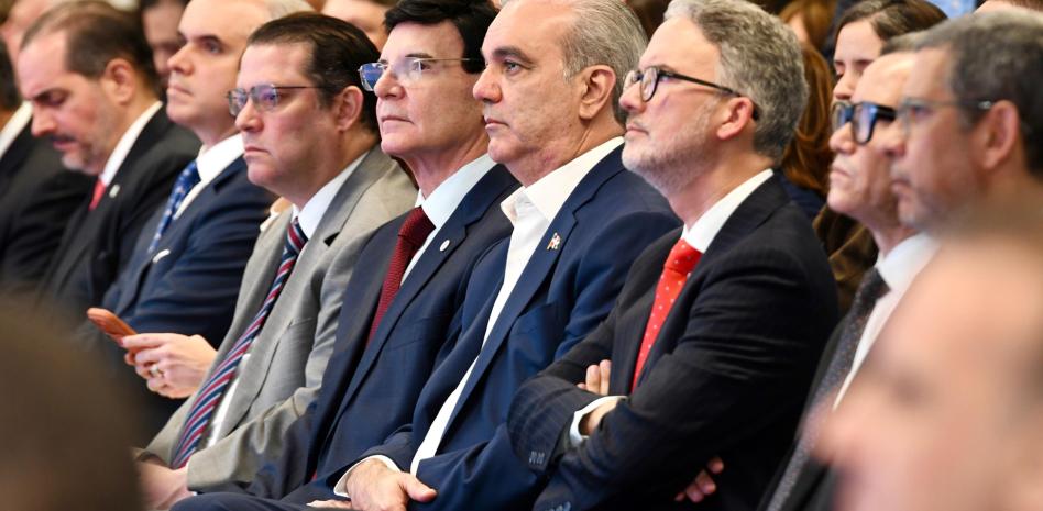 Industriales insisten en revisar la cesantía en reforma laboral