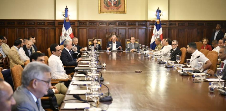 El "tijerazo” de austeridad del Gobierno le quita el 50% del financiamiento a los partidos