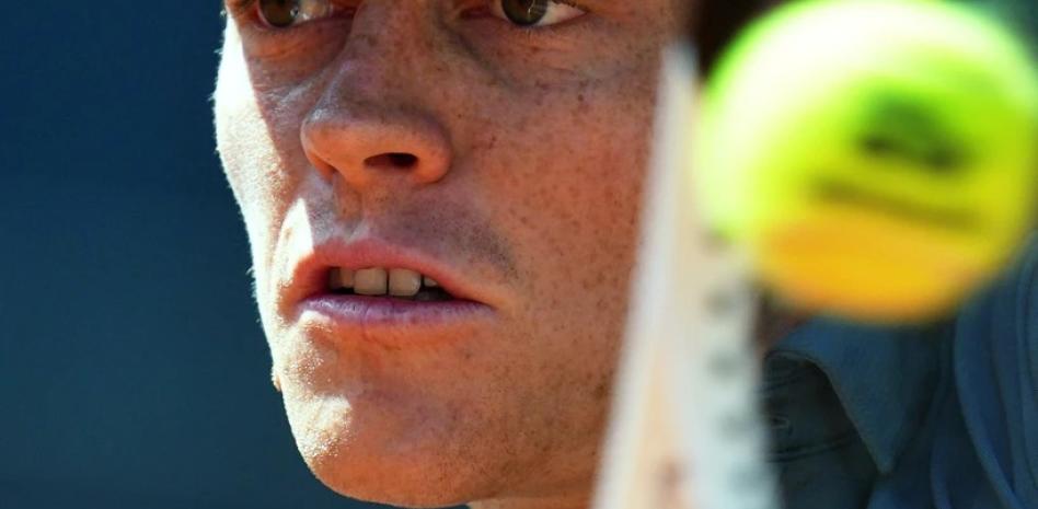 Sinner avanza a final de Madrid tras deshacerse de Fils por su triunfo 350