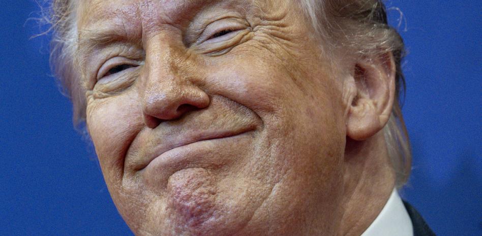 Trump anuncia que EE.UU atacará "con gran dureza" nuevamente a Irán "esta misma noche"