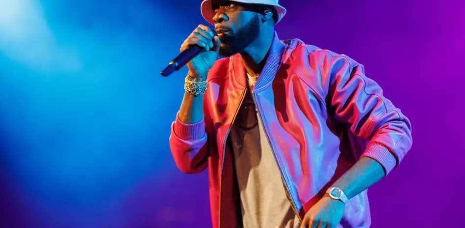El rapero Pras, miembro de The Fugees, se presenta en prisión para comenzar una sentencia de 14 años