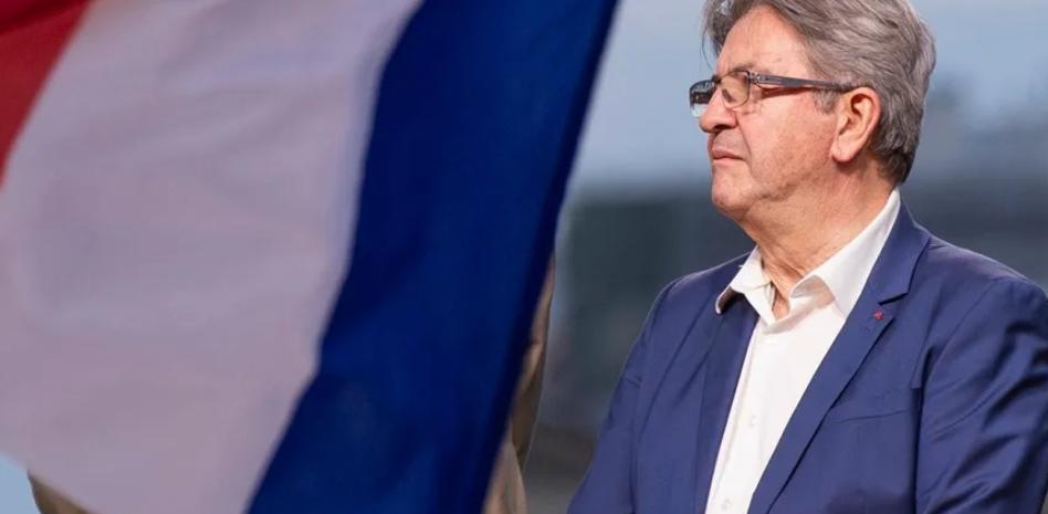 Mélenchon lanza candidatura a la presidencia