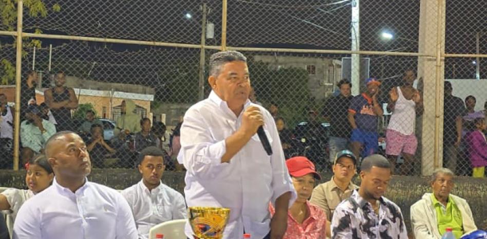 La DCNB y Edeeste iluminan y equipan el Estadio de Los Tanquecitos
