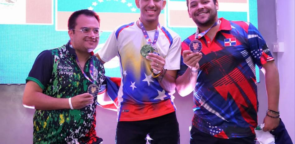 Gregory Morín Jr. gana bronce en el Campeonato Centroamericano de Boliche