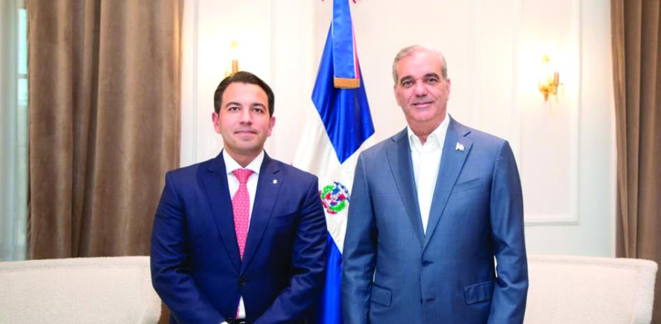 Abinader recibe la visita del presidente ejecutivo de Scotiabank