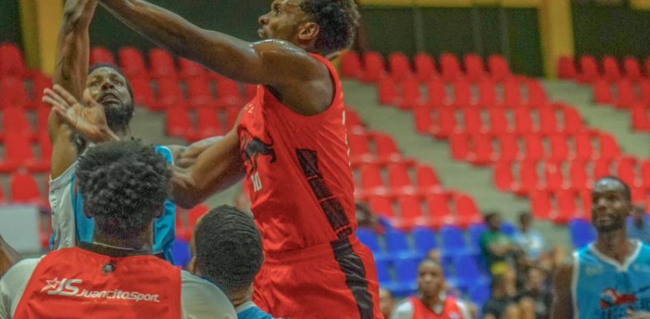 Kerry Richardson decide el triunfo de Leones sobre Titanes en la LNB