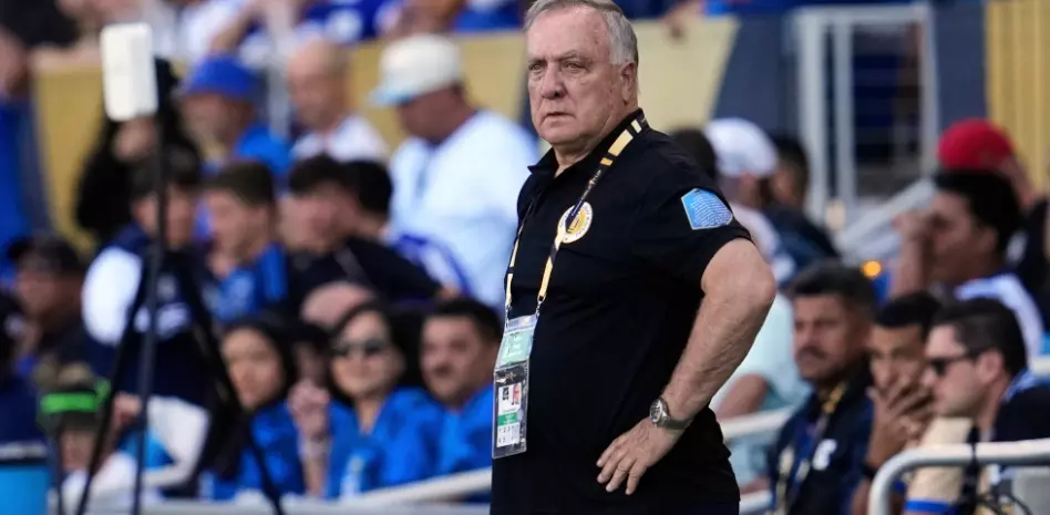 Curazao vuelve a contratar a Dick Advocaat como técnico para la Copa Mundial