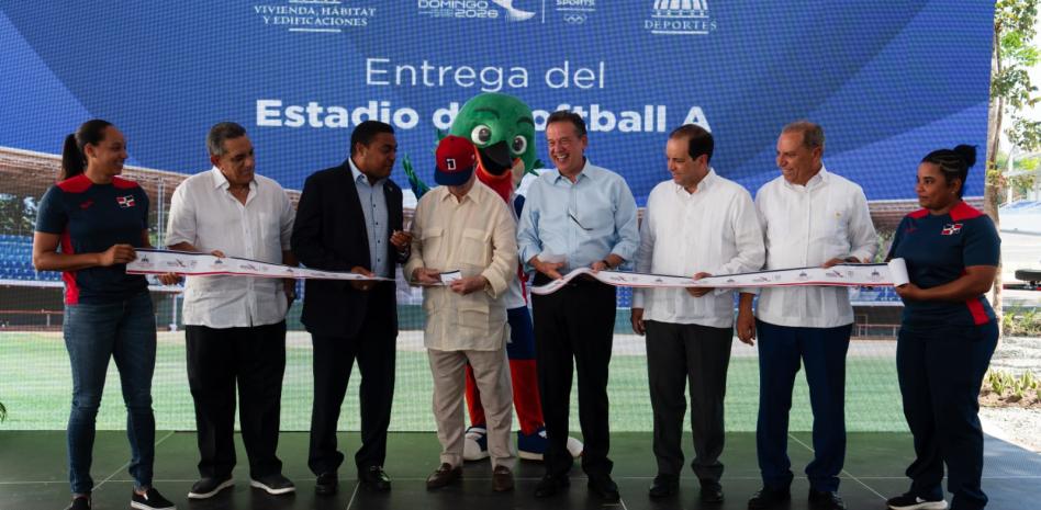 Ito Bisonó reitera se cumple con cronograma de trabajo obras de los JCC
