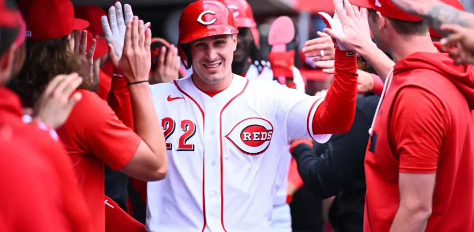 Burns domina en el box, Bleday pega dos jonrones y Rojos apalean a los Nacionales