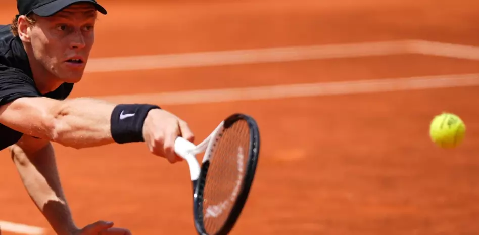 Sinner rompe récord de Djokovic con 32da. victoria seguida en un Masters