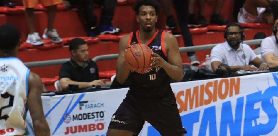 Suero, Quezada y Richardson conducen a los Leones a derrotar a Titanes en LNB