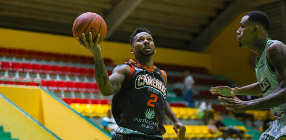 Yeison Colomé anota 41 y los Cañeros se imponen a los Soles en tiempo extra en la LNB