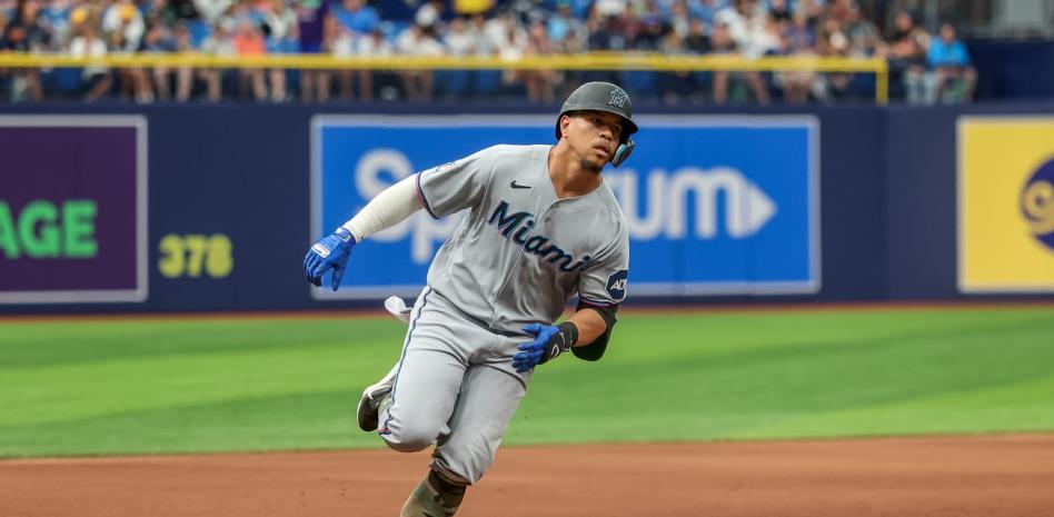 Sandy lanza bien y Hernández dispara jonrón en el éxito de los Marlins