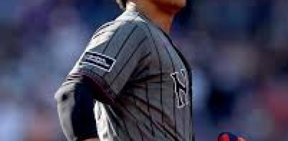 Juan Soto batea de 2-2, recibe dos boletos y los Mets superan a los Yankees