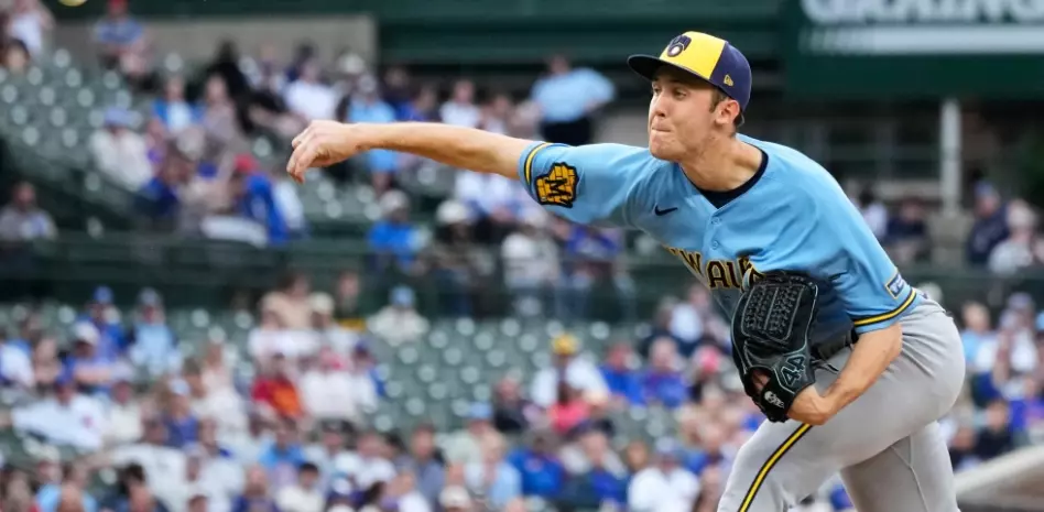 Misiorowski lanza seis entradas en blanco, Uribe salva y Cerveceros vencen a Cachorros