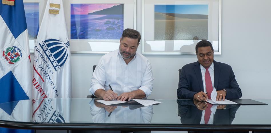 Medio Ambiente implementará gestión responsable de residuos sólidos durante Santo Domingo 2026