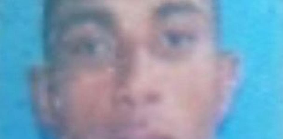 Policía busca hombre acusado de estrangular a su pareja de 16 años en Villa Altagracia