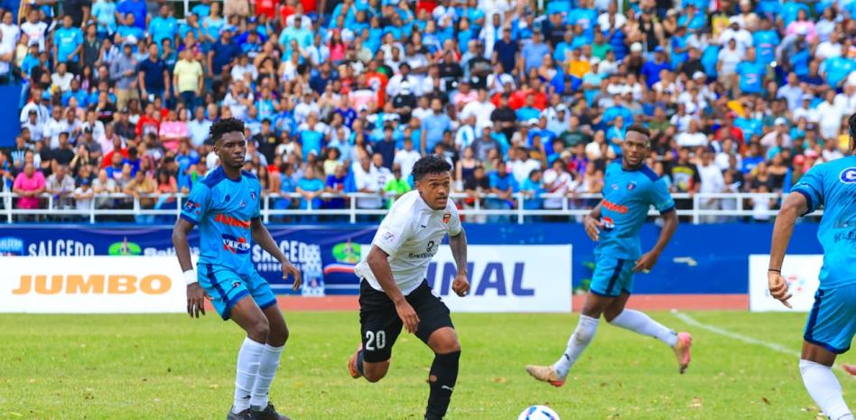 Cibao FC recibe a Salcedo FC en la final de vuelta de la LDF